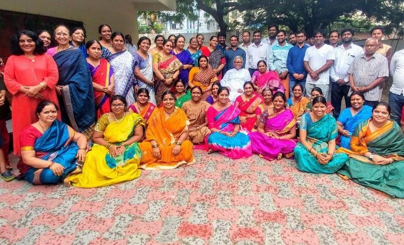 Sri Guru Karunamaya and Sri vidya sadhana participants group photo